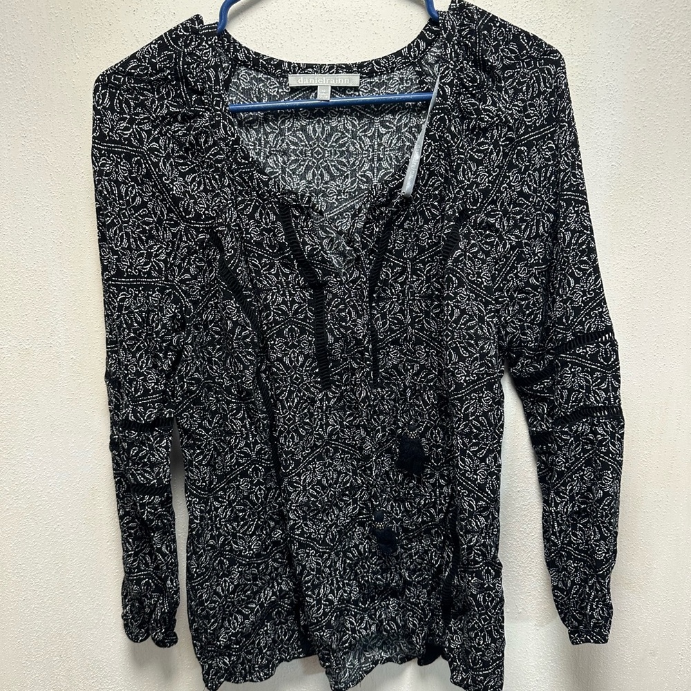 Black and White Patterned Blouse